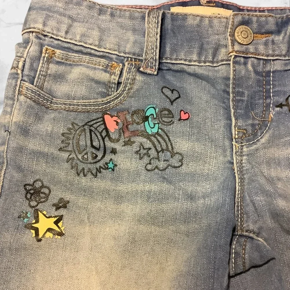 Old Navy Girls Size‎ 7 Regular Blue Denim Shorts Featuring Colorful Peace & Love